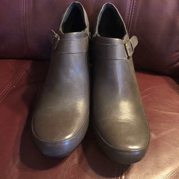 🆕 Clarks Bendables Leather gray 12 Narrow ankle boot - Picture 7 of 9